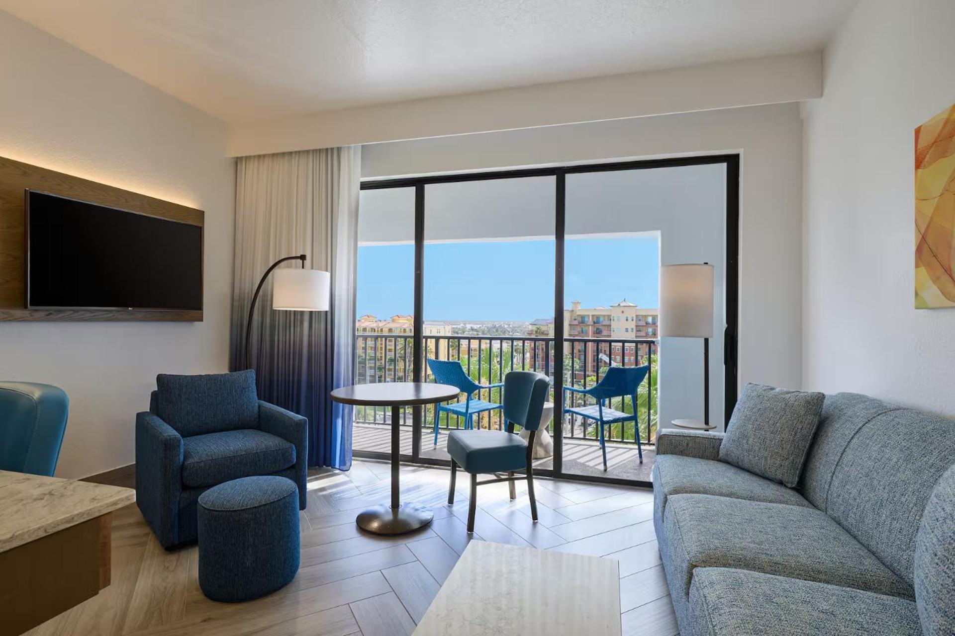 Junior King Suite City View